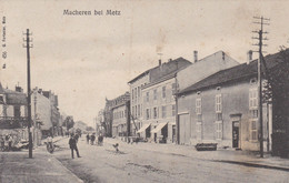 MACHEREN - MAIZIERES LES METZ - MOSELLE - (57)  - CPA  ANIMEE 1919....UNE RUE.... - Metz Campagne