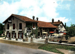 Replonges * Façade Hôtel Restaurant LA HUCHETTE , Mme ALRAN Propriétaire - Unclassified