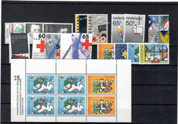 Olanda 1984 -- Annata Completa -- ** MNH  / VF - Años Completos