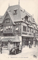 CPA - FRANCE - 14 - DEAUVILLE - La Cour Normande - VOITURE 44 - Deauville