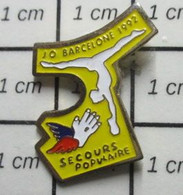 513k Pin's Pins / Beau Et Rare / SPORTS / GYMNASTIQUE J.O. BARCELONE 92 SECOURS POPULAIRE - Gymnastics