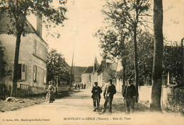 Montigny La Resle * Rue Du Pont * Villageois - Otros & Sin Clasificación