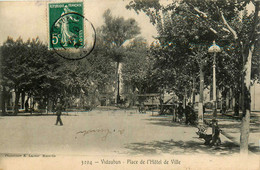 Vidauban * La Place De L'hôtel De Ville - Vidauban