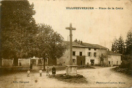 Villereversure * La Place De La Croix * Villageois - Non Classificati