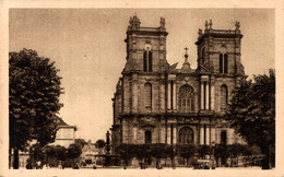 N°99899 -cpa Vitry Le François -la Cathédrale- - Vitry-la-Ville