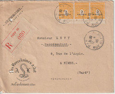France 1945 Lettre Recommandée De Paris Pour Nimes Avec 3 Ex Du 709 - 1921-1960: Modern Period