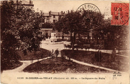 CPA St-DIDIER-en-VELAY - Le Square Du Poilu (690393) - Saint Didier En Velay