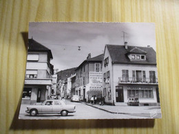 Ars-sur-Moselle (57).Le Centre Commercial Et La Rue Principale. - Ars Sur Moselle