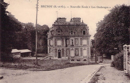 CPA - FRANCE - 91 - BRUNOY - Nouvelle Ecole LES OMBRAGE - Edition CUVILLIER Yerres - Brunoy