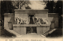 CPA PARIS 20e Cimetiere Du Pere-Lachaise. Monument Aux Morts (539064) - Statues