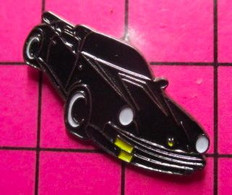 1917 Pin's Pins / Beau Et Rare / THEME : AUTOMOBILES / PORSCHE 911 NOIRE DECAPOTABLE Par EDITIONS ATLAS - Porsche