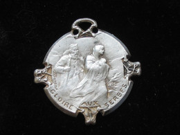 Décoration Médaille - Gloire Aux Serbes -1916    ***** EN ACHAT IMMEDIAT **** - France