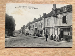 Dpt77 CPA. Villiers-st -Georges. Rue De Provins Et Place Du Marché - Villiers Saint Georges