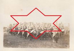 Photo 1916 KOKSIJDE (Coxyde) - Camp Jeanniot, "la Clique", Soldats Français (A243, Ww1, Wk 1) - Koksijde