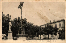 CPA FEYZIN La Place Et La Mairie (461907) - Feyzin