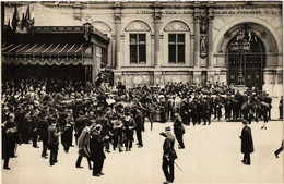 CPA PARIS 4e Visite De S. M. Alphonse XIII. L'Hotel De Ville, Arrivée (464237) - Réceptions