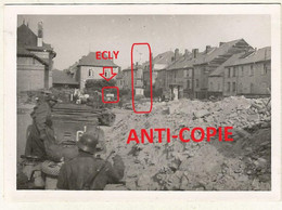 WW2 TOP PHOTO ORIGINALE Soldats Allemands à CHATEAU PORCIEN Près Barby Ecly Rethel Charleville Mézières 08 ARDENNES 1940 - 1939-45