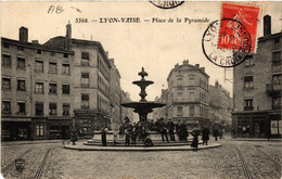 CPA LYON-VAISE - Place De La Pyramide (442287) - Lyon 9