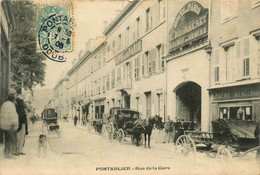 Pontarlier * La Rue De La Gare * Hôtel De Paris FOURNERET * épicerie Mercerie * Attelage - Pontarlier