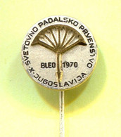 Parachutting - 10th World Championship 1970. Bled Slovenia ( Ex Yugoslavia ), Vintage Pin Badge Abzeichen - Parachutting