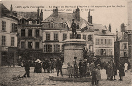 Laon * Place Et La Statue Du Maréchal Sérurier Emportée Par Les Boches - Laon