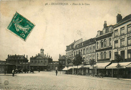 Dunkerque * La Place De La Gare * Restaurant MORELLE , à La Gare Du Nord - Dunkerque