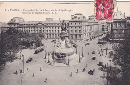 A21613 - PARIS Ensemble De La Place De La Republique Vintage Car Vintage Bus Statue France Post Card Used 1934 Stamp - Statues