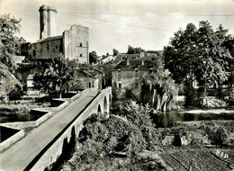 Bourdeilles * Route Pont Entrée Du Village * Le Château - Autres & Non Classés