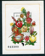 HUNGARY 1990 Proteas Block  MNH / **  Michel Block 208 - Unused Stamps