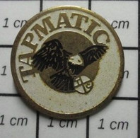 813G Pin's Pins / Beau Et Rare / ANIMAUX / OISEAU AIGLE NOIR ET BLANC TAPMATIC - Animaux