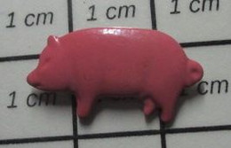 613D Pin's Pins / Beau Et Rare / ANIMAUX / COCHON ROSE NAF-NAF - Animaux