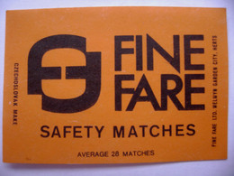 FINE FARE Ltd Welwyn Garden City Herts Safety Matches - 28 Matches, Matchbox Label (5 X 3,4 Cm) Czechoslovakia Export UK - Zündholzschachteletiketten