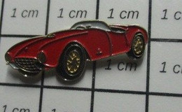 3117 Pin's Pins / Beau Et Rare / THEME : AUTOMOBILES / PETITE FERRARI ROUGE ANNEES 60 70 - Ferrari