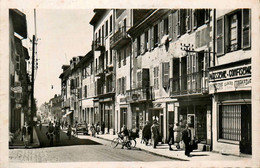 Oyonnax * La Rue Anatole France * Commerce Magasin Pâtisserie Confiserie - Oyonnax