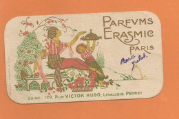 Carte De Visite Parfums Erasmic Paris Au Dos Cette Est Parfumée Au Parfum Trishna Calendrier 1924 5,2x9,4 Cm - Visitekaartjes