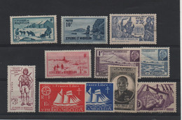 LOT 448 - SAINT PIERRE ET MIQUELON  ANNEE 1938/1942  LOT DE TIMBRES  AVEC CHARNIERES - Cote 29,30  € - Verzamelingen & Reeksen