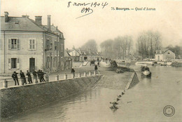 Bourges * Le Quai D'auron * Halage D'une Péniche * Batellerie - Bourges