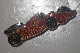 Pin's AUTOMOVILES FIAT ROUGE N°27 F1 FORMULE1 - Fiat