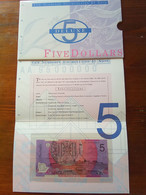 AUSTRALIA  5 FIVE DOLLARS DE LUX  FOLDER 1995 LOW NUMBERED UNCIRCOLATED $ NOTE PREFIX AA - 1992-2001 (billetes De Polímero)