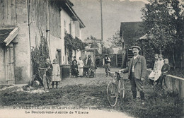 Jeu De Boules  Lyonnaise ? Petanque ? à Villette Boulodrome Amitié  Velo - Petanca