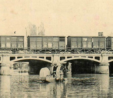 Issoudun * 1907 * Train Wagons Ligne Chemin De Fer Indre * La Théols Et Le Viaduc * Pédalo Invention Inventeur ? - Issoudun