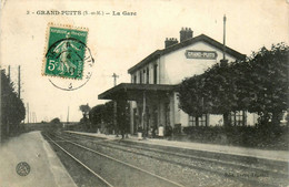 Grand Puits * Vue Sur La Gare Du Village * Ligne Chemin De Fer - Andere & Zonder Classificatie