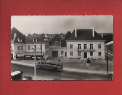 CPSM Petit Format - Mairie De Breteuil Sur Noye -(Oise) Car , Autocar , Bus , Autobus - Breteuil