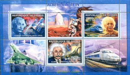 312704 MNH GUINEA 2006 ALBERT EINSTEIN - Albert Einstein