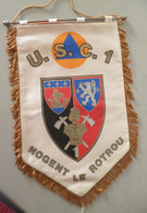 FANION TISSU SAPEURS POMPIERS USC 1 - Unité Sécurité Civile NOGENT LE ROTROU - Pompieri