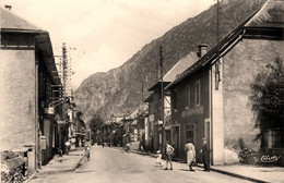 La Chambre * La Rue Principale Du Village * Café * Villageois - Autres & Non Classés