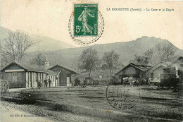 La Rochette * Vue Sur La Gare Et Le Dépôt * Ligne Chemin De Fer - Autres & Non Classés