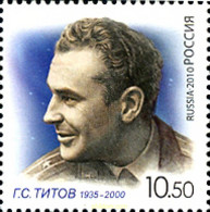 255768 MNH RUSIA 2010 PERSONALIDAD - Oblitérés