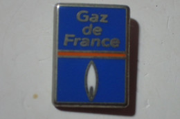 Pin's GAZ DE FRANCE GDF - Le Logo - La Flamme - Zamac - EDF GDF