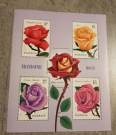 ROMÂNIA FLOWERS ROSES SHEET MNH - Ongebruikt